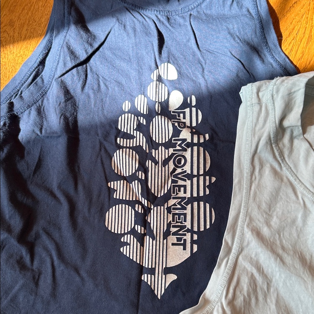 EUC lot of 3 Free People Logo Tank S - Picture 3 of 9
